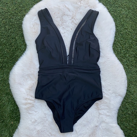 Ted Baker London Other - NWT Ted Baker Pointelle Deep V One Piece Swimsuit